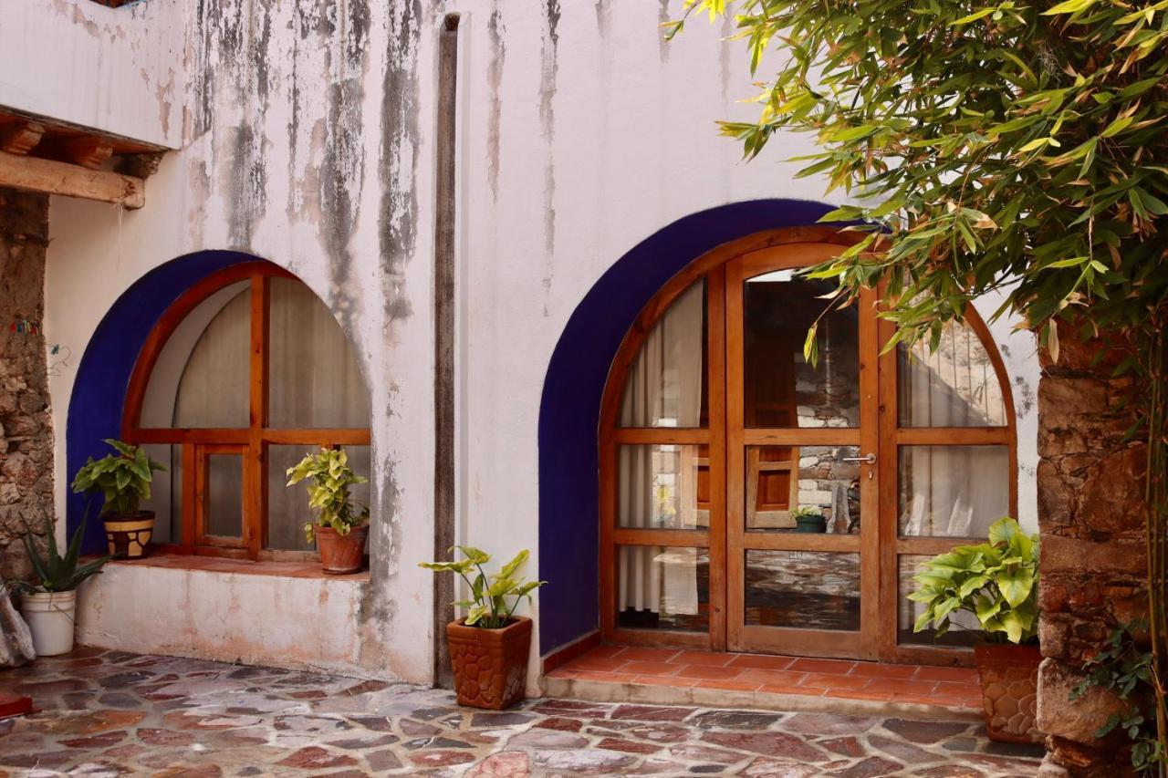 Hospedaje Pizza Azul Catorce Exteriör bild